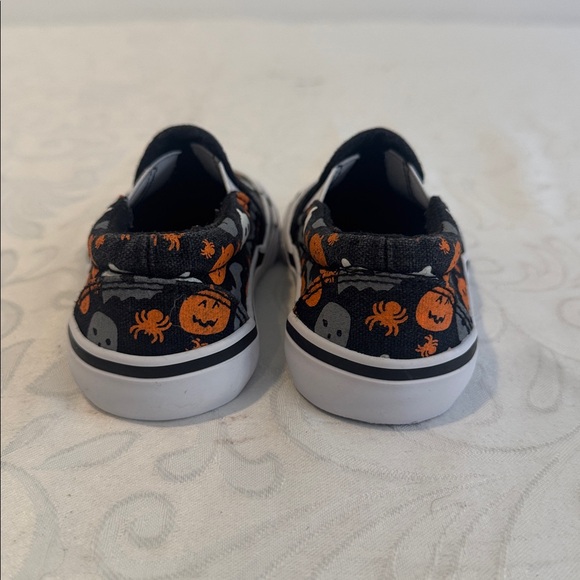 🌟3/$15🌟 🎃 Tommy Bahama Slip On Sneakers. Size 5. - Picture 3 of 8